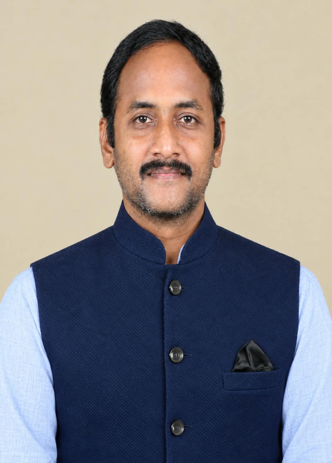 Photo of Dr. RAMESH B
